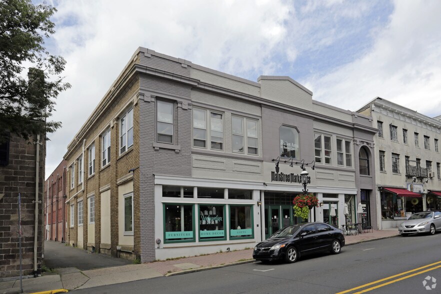 Primary Photo Of 22-28 S Main St, Doylestown General Retail For Lease