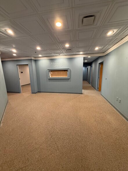 More Photos Of 131 New London Tpke, Glastonbury Medical For Lease