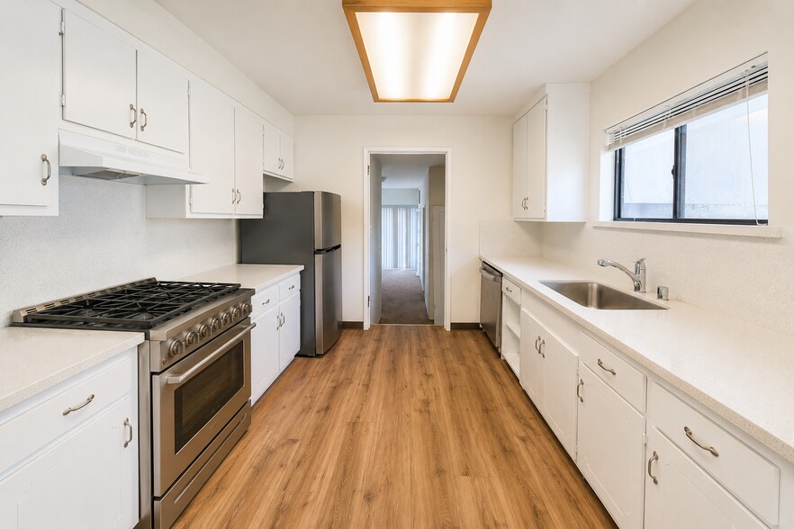 More Photos Of 1311-1313 Curtis St, Berkeley Apartments For Sale