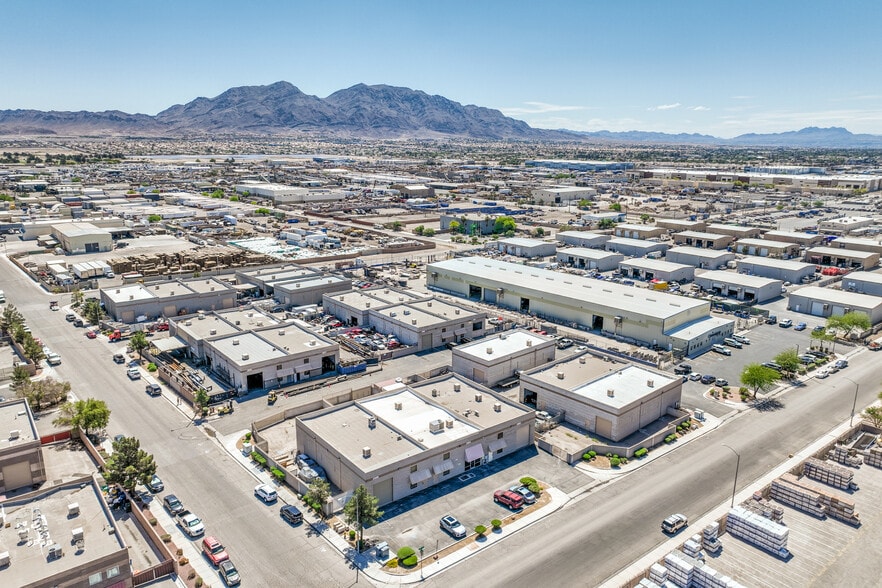 More Photos Of 2984 Marco St, Las Vegas Light Manufacturing For Sale