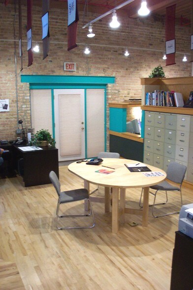 More Photos Of 1327 W Washington Blvd, Chicago Loft Creative Space For Lease