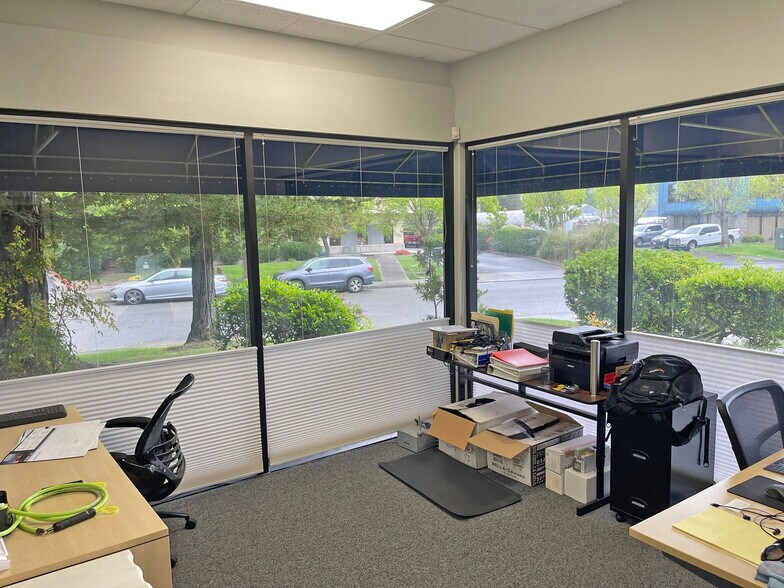 More Photos Of 525 Portal St, Cotati Distribution For Sale