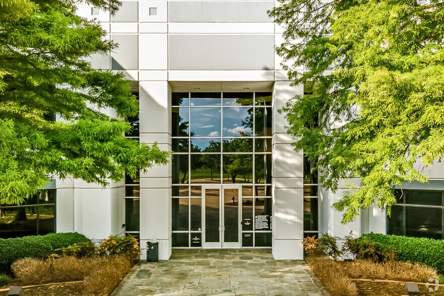 More Photos Of 3001 E President George Bush Hwy, Richardson Office For Lease