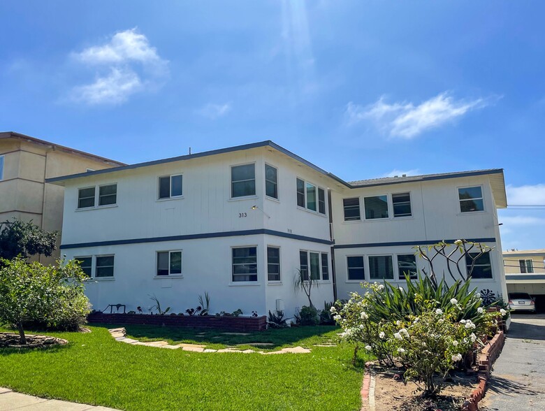 More Photos Of 313 Calle Miramar, Redondo Beach Apartments For Sale