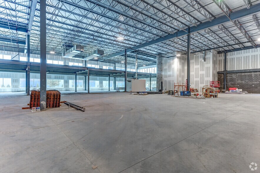 More Photos Of 31 Farinella Dr, East Hanover Warehouse For Sale