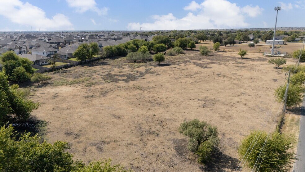 More Photos Of 900 County Road 132, Hutto Land For Sale