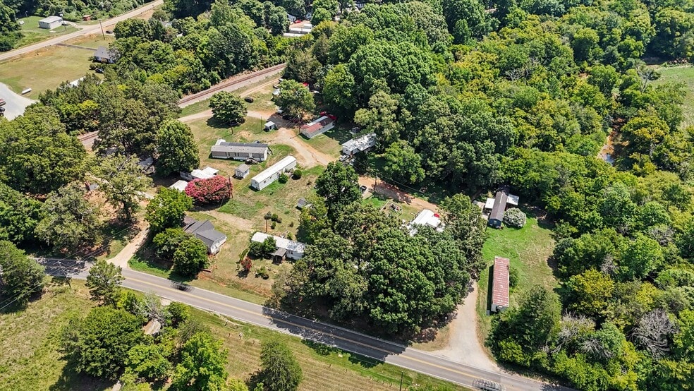 More Photos Of 1678 Stone Street Ext, Mebane Manufactured Housing Mobile Home Park For Sale