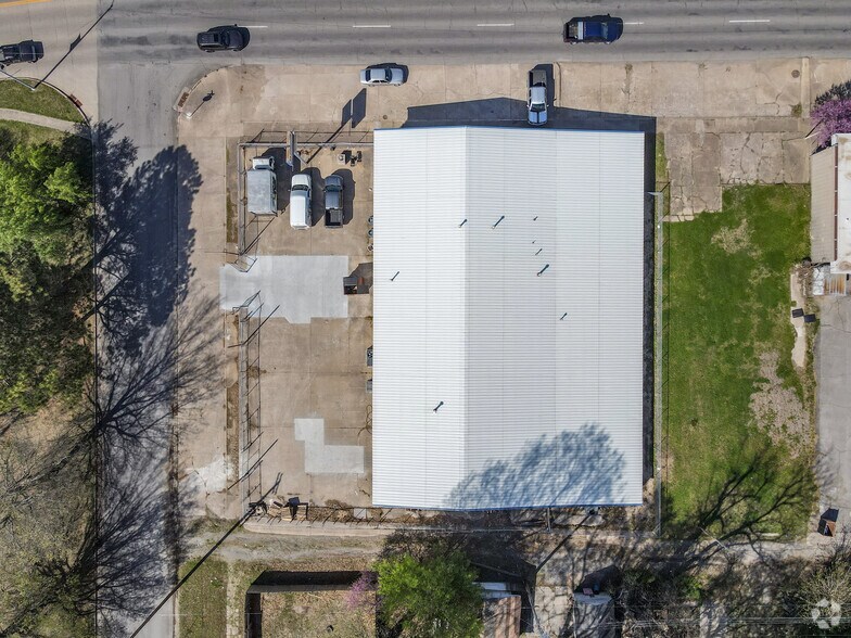 More Photos Of 1615 W Okmulgee St, Muskogee Freestanding For Sale