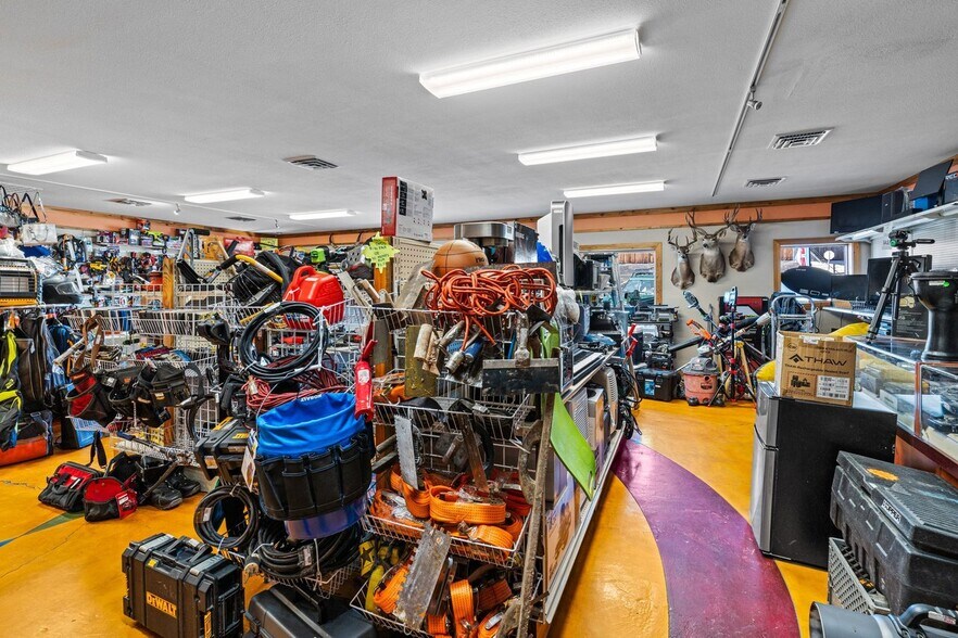 More Photos Of 224 N Chester Ave, Pueblo Auto Repair For Sale