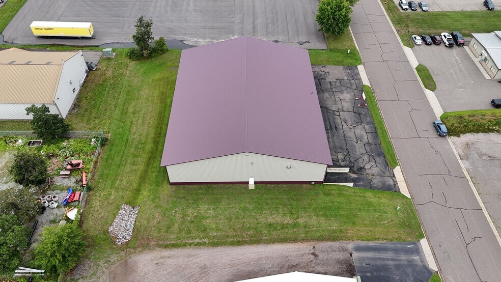 More Photos Of 1011 13th Ave N, Sauk Rapids Warehouse For Lease