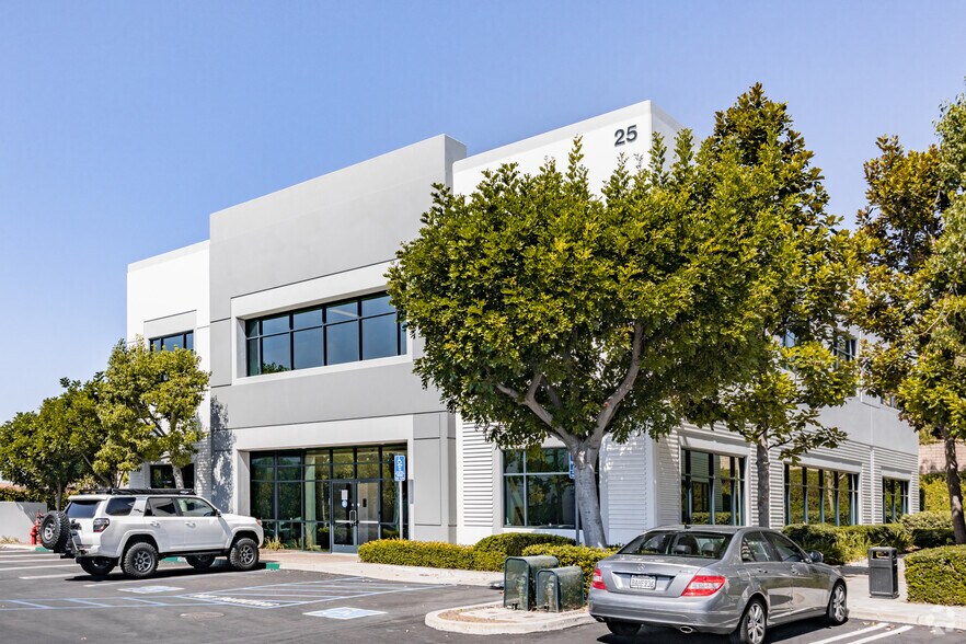 Primary Photo Of 25 Orchard Rd, Lake Forest Office For Lease