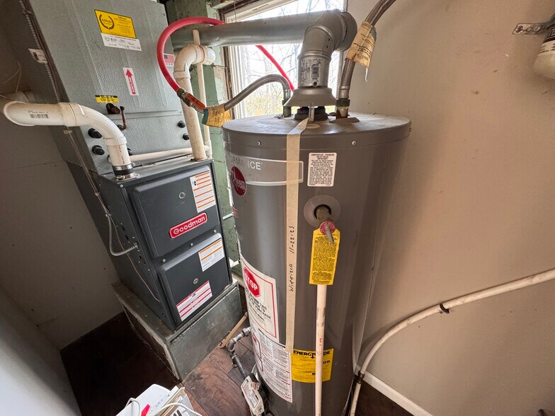 More Photos Of 2048 4th Ave, Cincinnati Multifamily For Sale