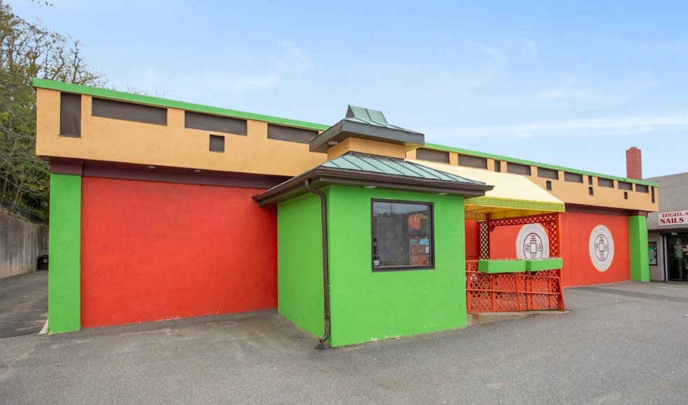 More Photos Of 238 Highland Ave, Needham Unknown For Lease