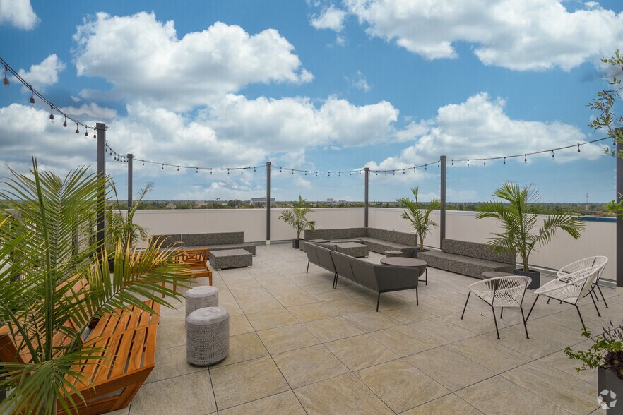 More Photos Of 1827 J St, Sacramento Apartments For Lease