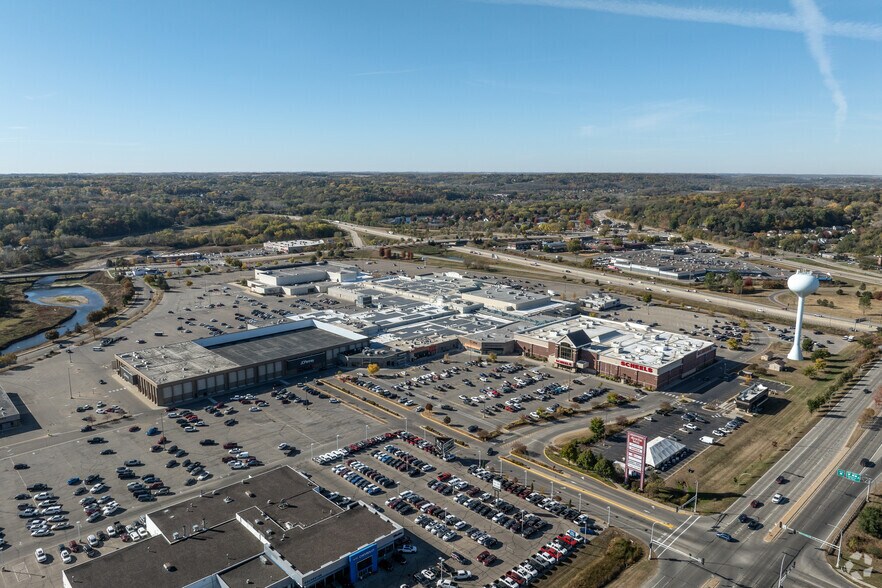 More Photos Of 333 Apache Mall, Rochester Unknown For Lease