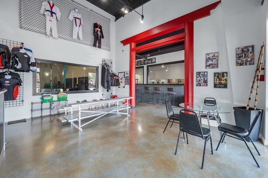 More Photos Of 11703-11711 Spring Cypress Rd, Tomball Unknown For Lease