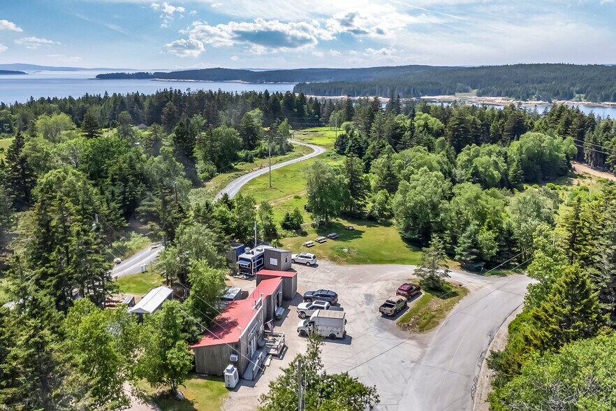 More Photos Of 40 North Rd, Swans Island Convenience Store For Sale