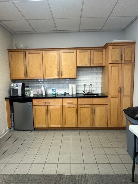 More Photos Of , Indianapolis Office For Sale