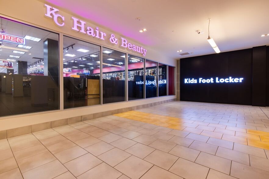 More Photos Of 2301-2401 Liberty Heights Ave, Baltimore Unknown For Lease