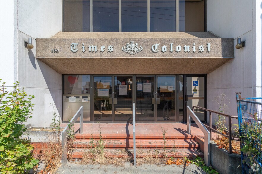 More Photos Of 2621-2629 Douglas St, Victoria Office For Lease
