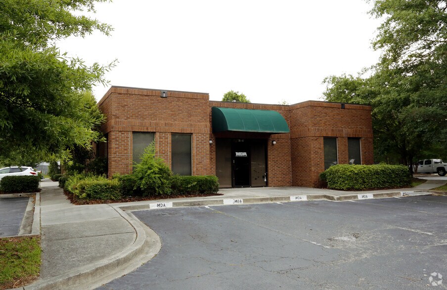 Primary Photo Of 29 Leinbach Dr, Charleston Office For Lease