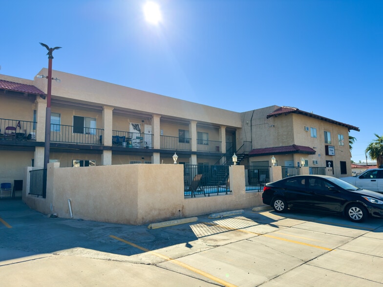 More Photos Of 434 River Glen Dr, Bullhead City Apartments For Sale