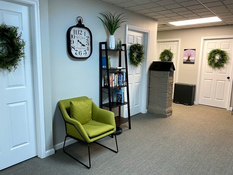 More Photos Of 110 Hopewell Rd, Downingtown Medical For Lease