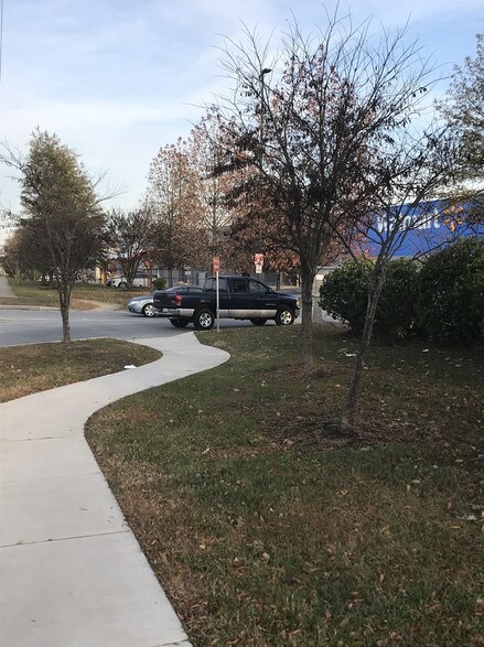 More Photos Of 904 E Pulaski Hwy, Elkton General Retail For Sale