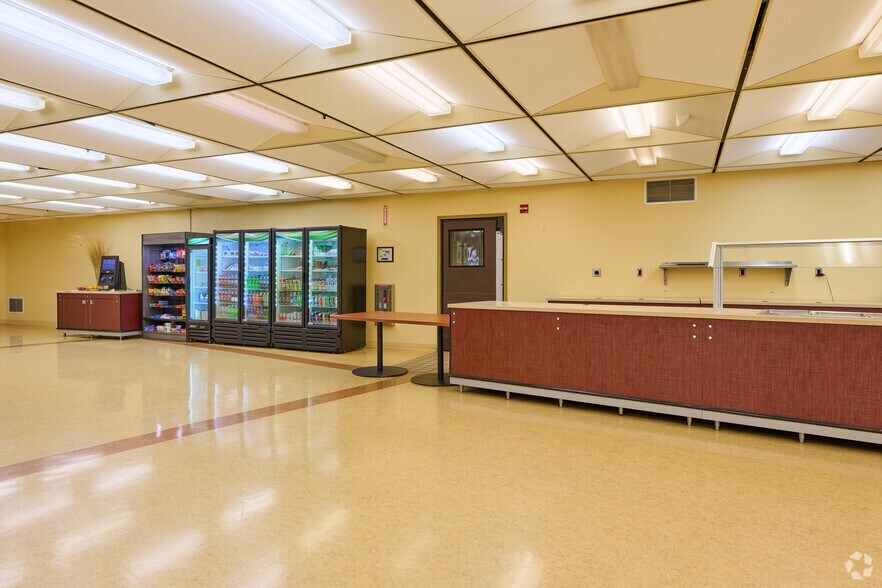 More Photos Of 150 Verona St, Rochester Office For Sale