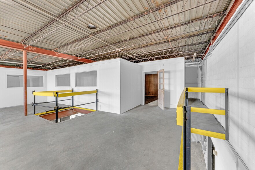More Photos Of 1212 Peeples St, Chattanooga Warehouse For Lease