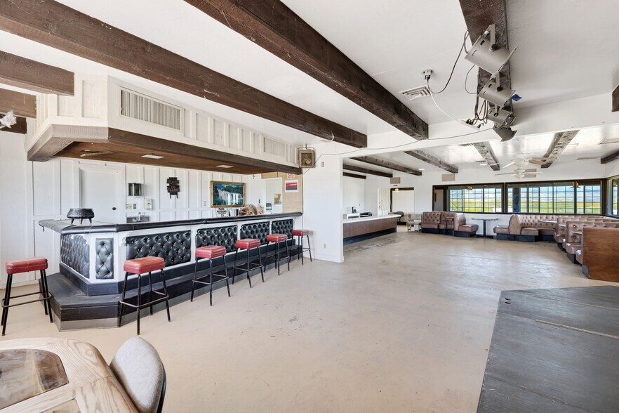 More Photos Of 12900 Soda Lake Rd, Santa Margarita Hotel For Sale