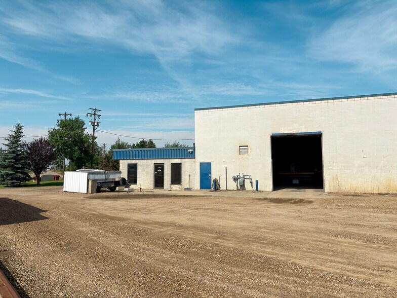 More Photos Of 1205 6th St, Nisku Manufacturing For Sale