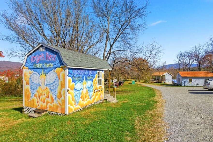Primary Photo Of 204 Douglas Ln, Pearisburg Hospitality For Sale