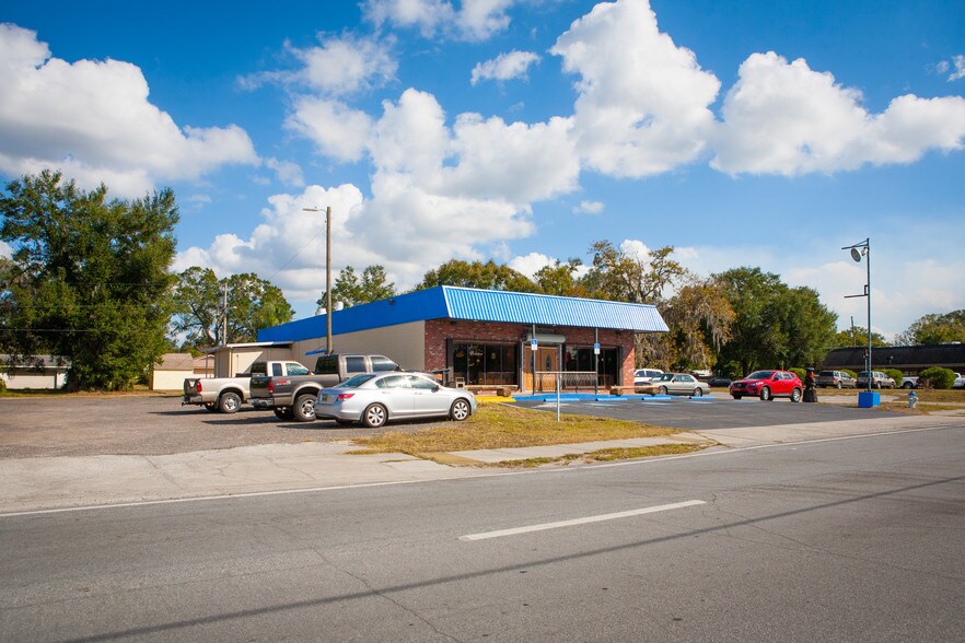 More Photos Of 5740 7th St, Zephyrhills Restaurant For Lease
