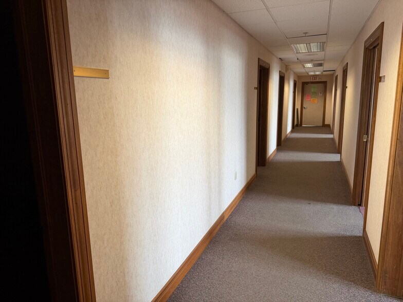 More Photos Of 2636 S Work St, Falconer Manufacturing For Lease