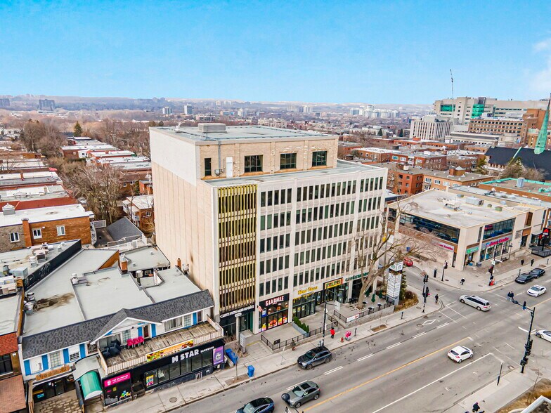More Photos Of 5450-5484 Ch De La Côte-Des-Neiges, Montréal Office For Sale