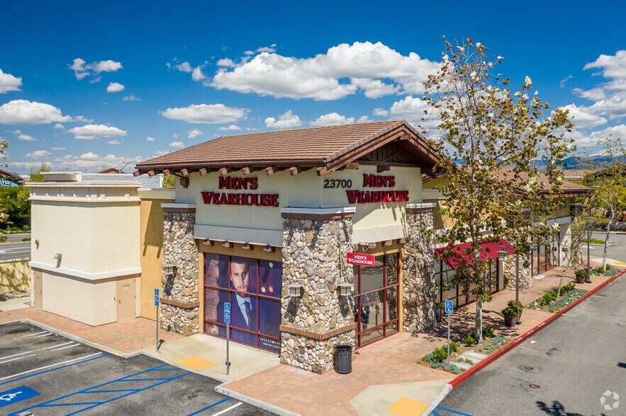 More Photos Of 23602-23624 El Toro Rd, Lake Forest General Retail For Lease