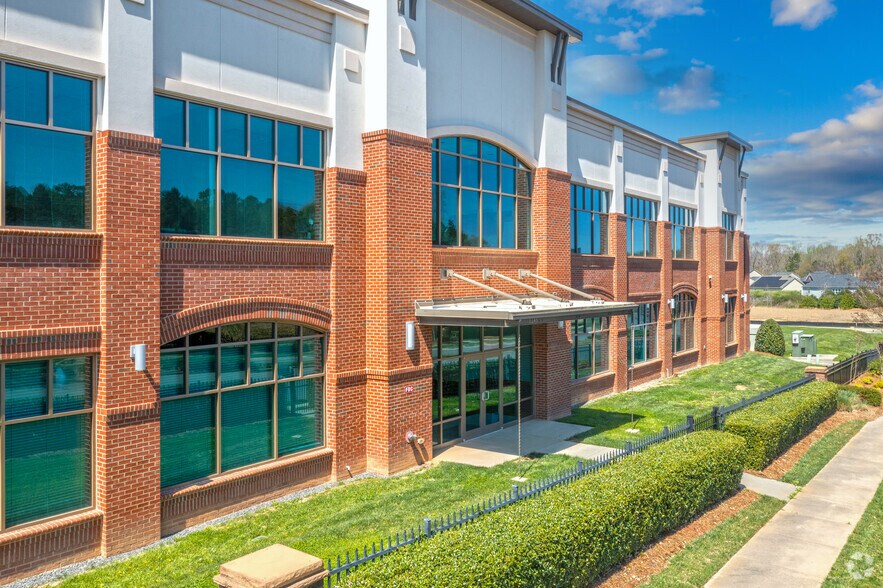 More Photos Of 1245 Rosemont Dr, Indian Land Office For Lease