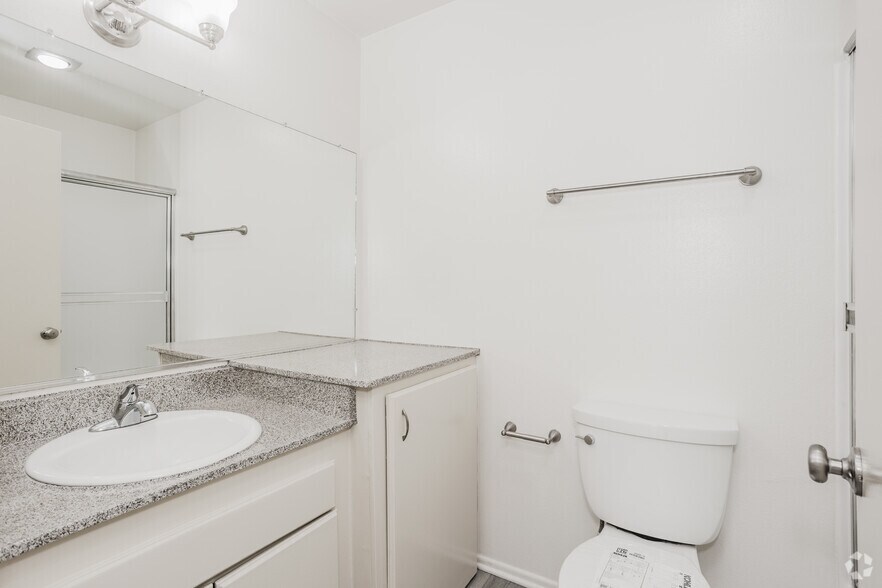 More Photos Of 3415 Linden Ave, Long Beach Apartments For Sale