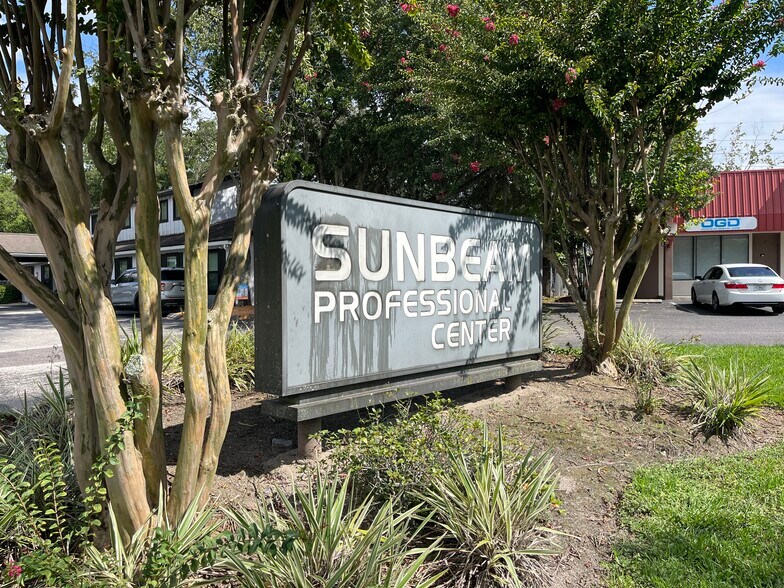 More Photos Of 3948 Sunbeam Rd, Jacksonville Office For Lease