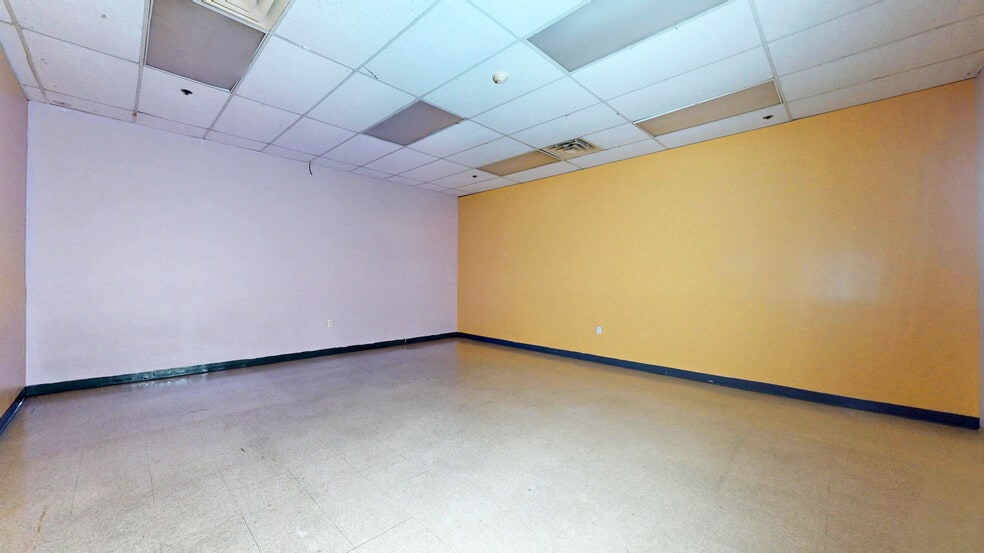 More Photos Of 45 S New York Ave, Galloway Unknown For Lease