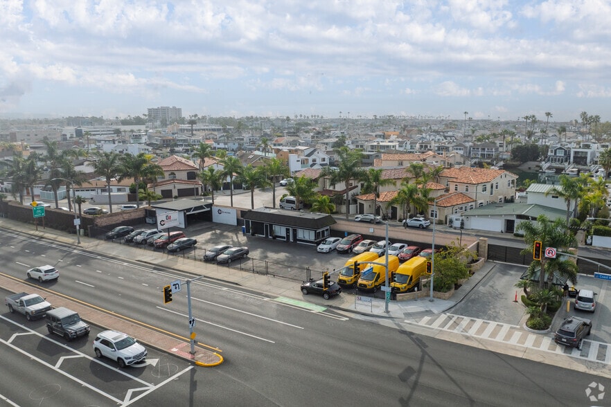 More Photos Of 3939 W Coast Hwy, Newport Beach Freestanding For Lease