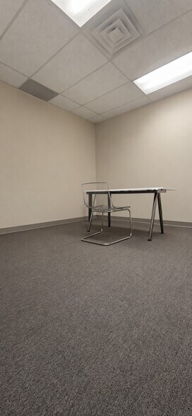 More Photos Of 168 Franklin Corner Rd, Lawrenceville Office For Sale