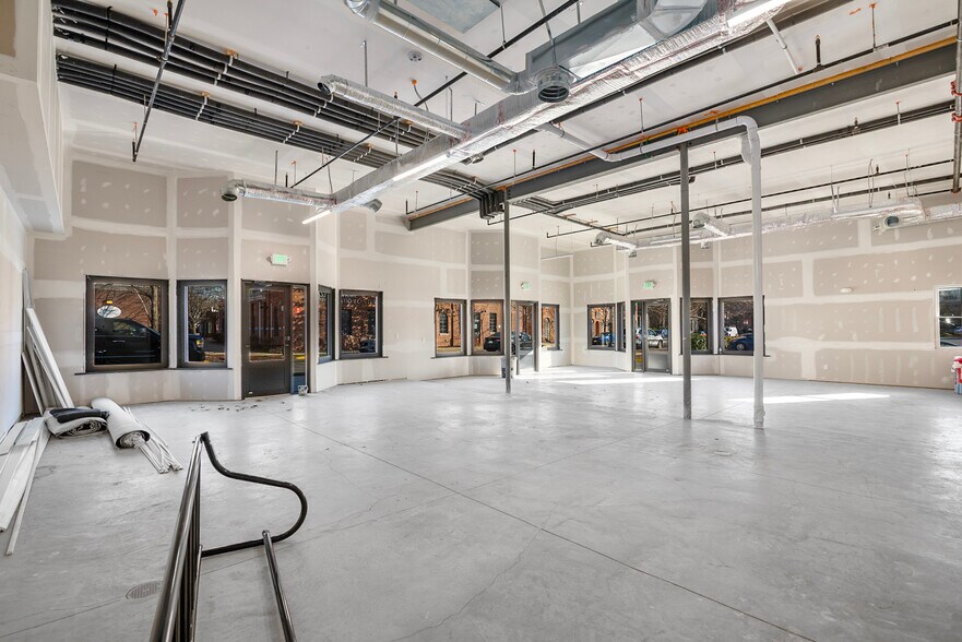 More Photos Of 123 S Washington St, Easton General Retail For Lease