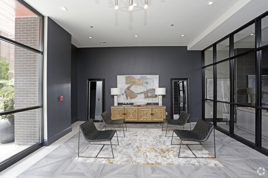More Photos Of 110 N Boston Ave, Tulsa Multifamily For Sale