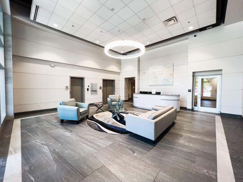 More Photos Of 101 N Queen St, Lancaster Apartments For Lease