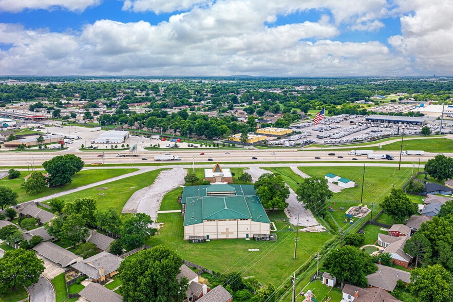 More Photos Of 8730 E Skelly Dr, Tulsa Religious Facility For Sale