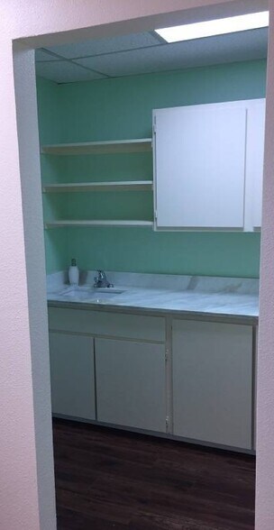 More Photos Of 13740 Research Blvd, Austin Office Residential For Sale