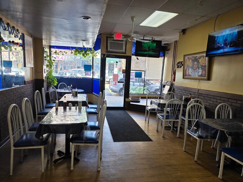 More Photos Of 1309 Summit Ave, Union City Storefront Retail Residential For Sale