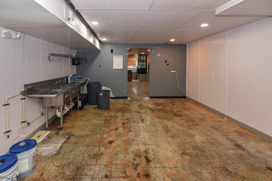 More Photos Of 2-4 E Preston St, Baltimore Apartments For Sale
